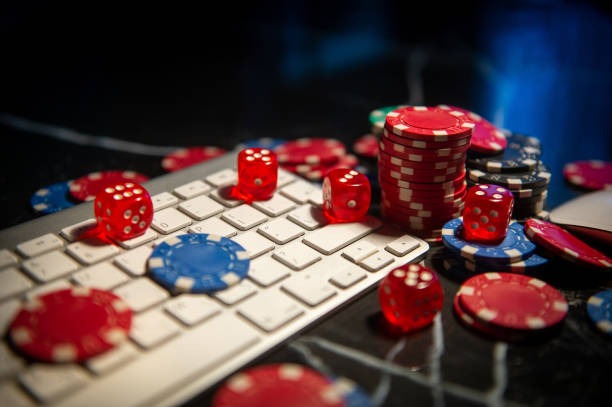 Sic Bo dice game layout showing betting options and payout chart on bwb88 live-dealer table
